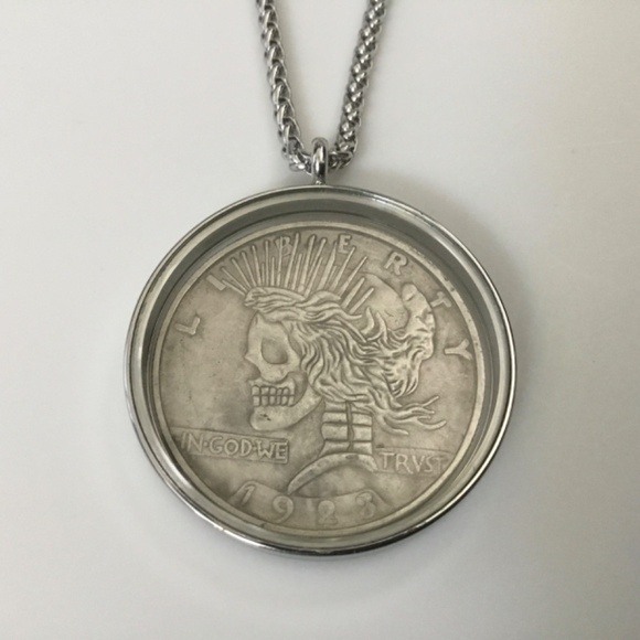 Queen Punk Skull Mohawk Coin & Stainless Locket + 60cm Wheat Link Chain - Picture 9 of 9
